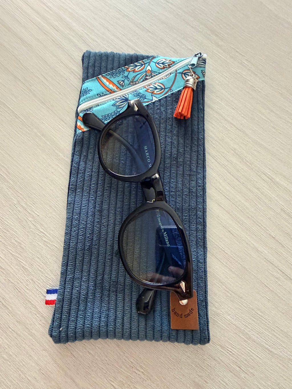 Étui à lunettes Velours Côtelé Bleu Canard & Motif – Le Petit Atelier 27
