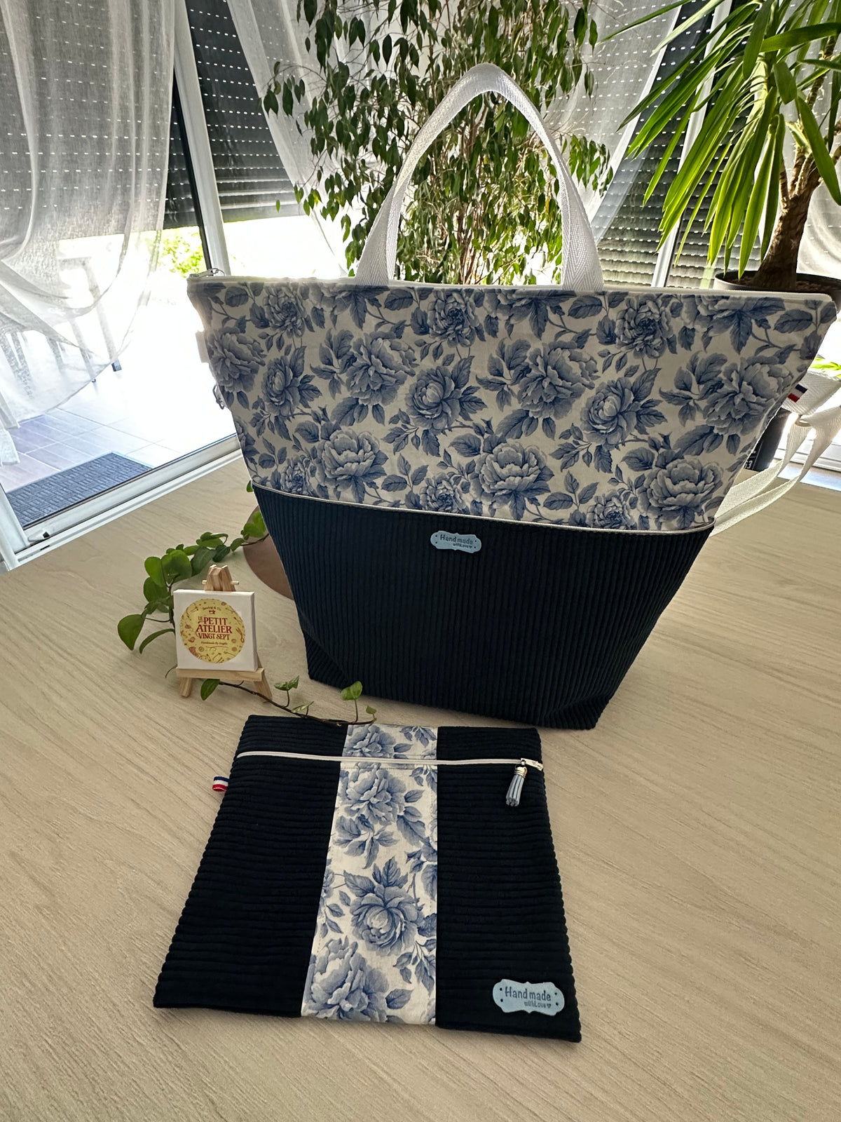 Ensemble Grand Sac à Projet & Pochette en Velours Côtelé – Tricot & Crochet | Le Petit Atelier 27