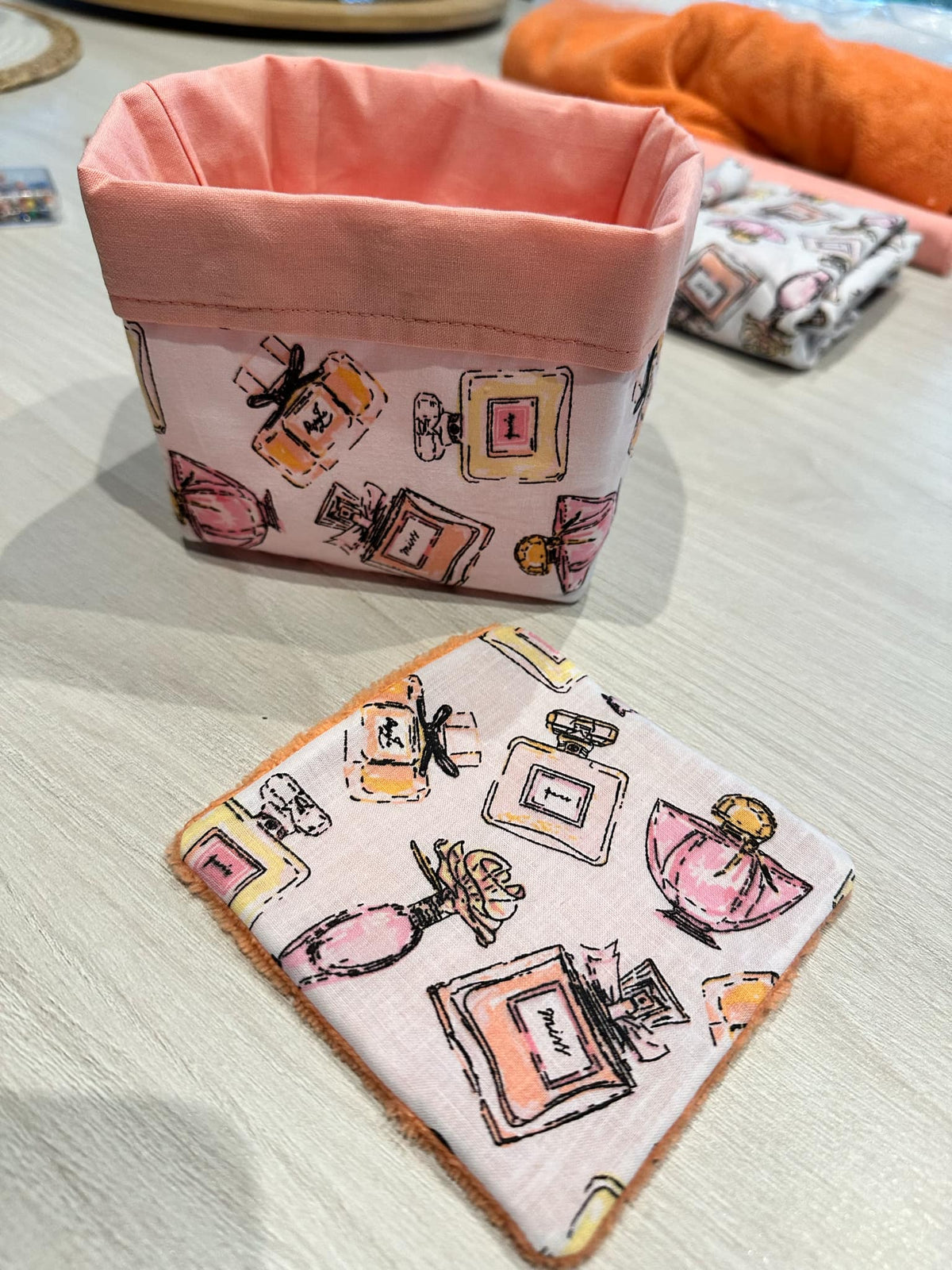 Panier & 12 Lingettes Démaquillantes Lavables – Éponge Bambou | Le Petit Atelier 27
