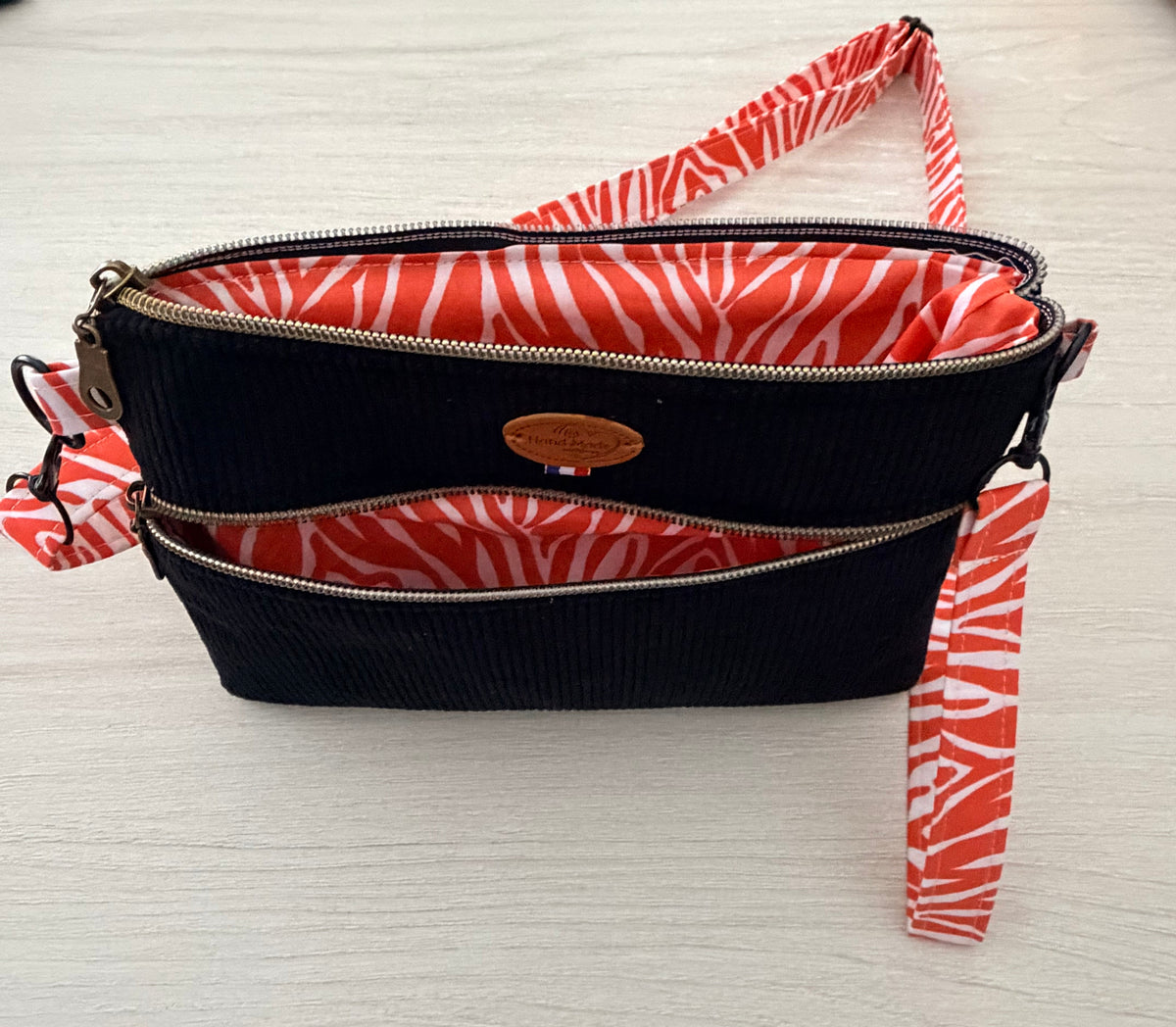 Petit Sac à Bandoulière en Velours Côtelé – Poche Zippée, Bandoulière Interchangeable | Le Petit Atelier 27