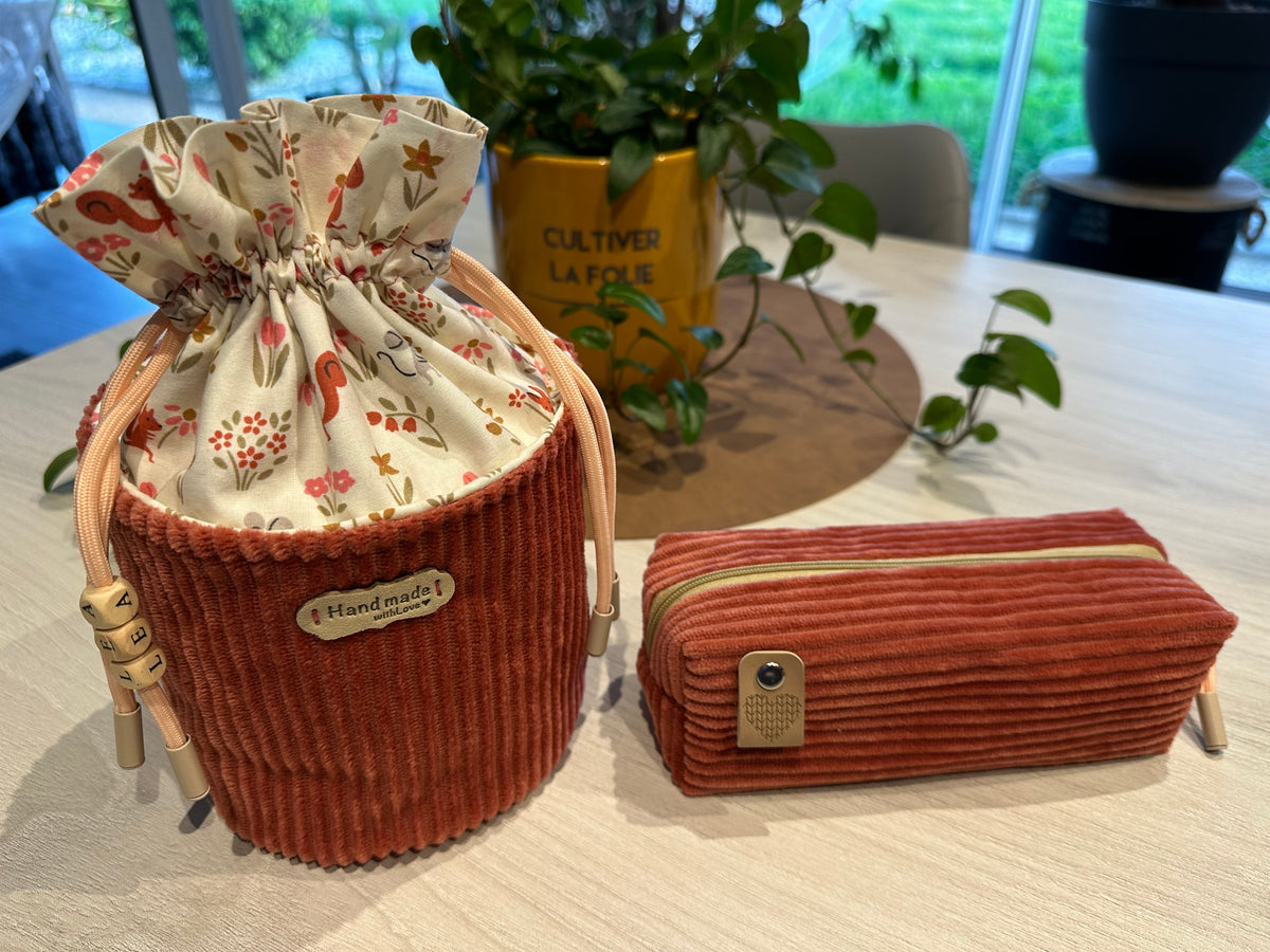 Pochon & Trousse d'Écolier en Velours Côtelé – Fait Main Enfant | Le Petit Atelier 27