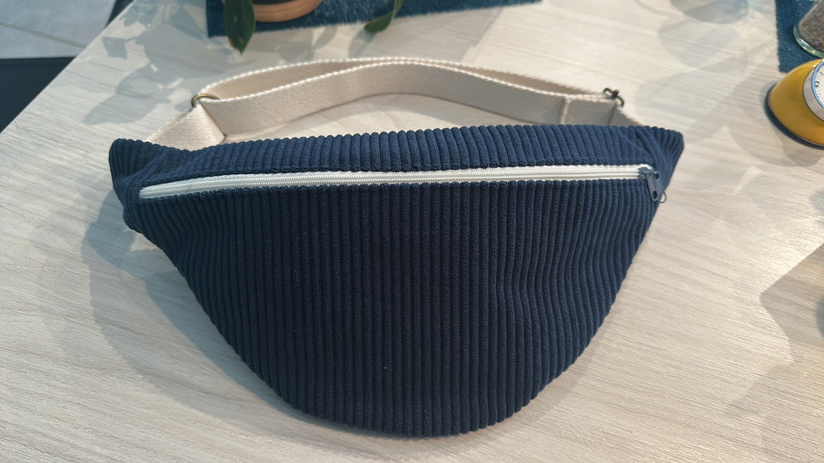 Sac Banane en Velours Côtelé – Grand Volume, Fait Main | Le Petit Atelier 27