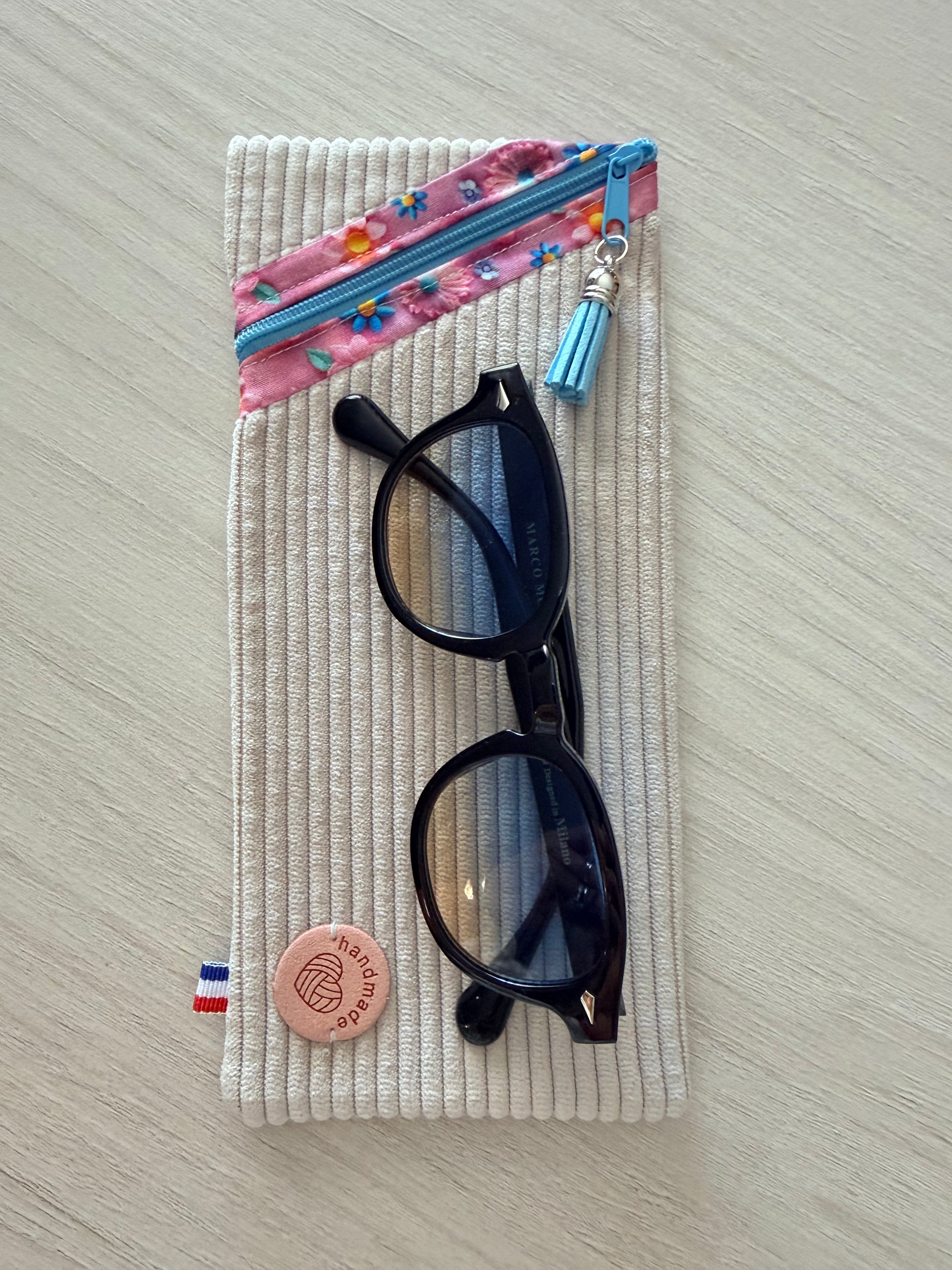Etui à lunettes