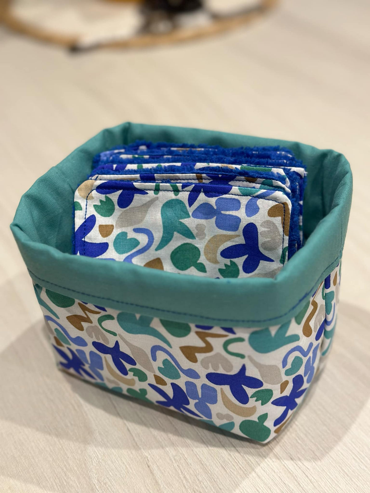 Panier & 12 Lingettes Démaquillantes Lavables – Éponge Bambou | Le Petit Atelier 27