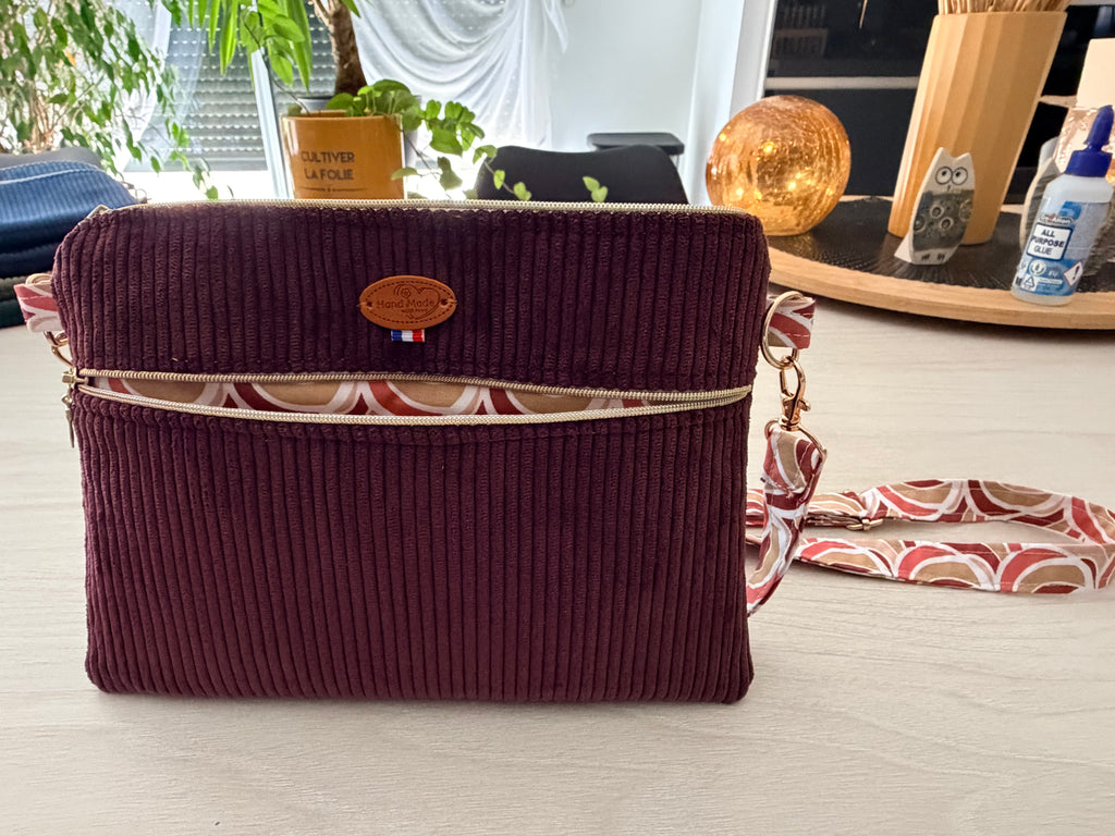 Petit Sac à Bandoulière en Velours Côtelé – Poche Zippée, Bandoulière Interchangeable | Le Petit Atelier 27