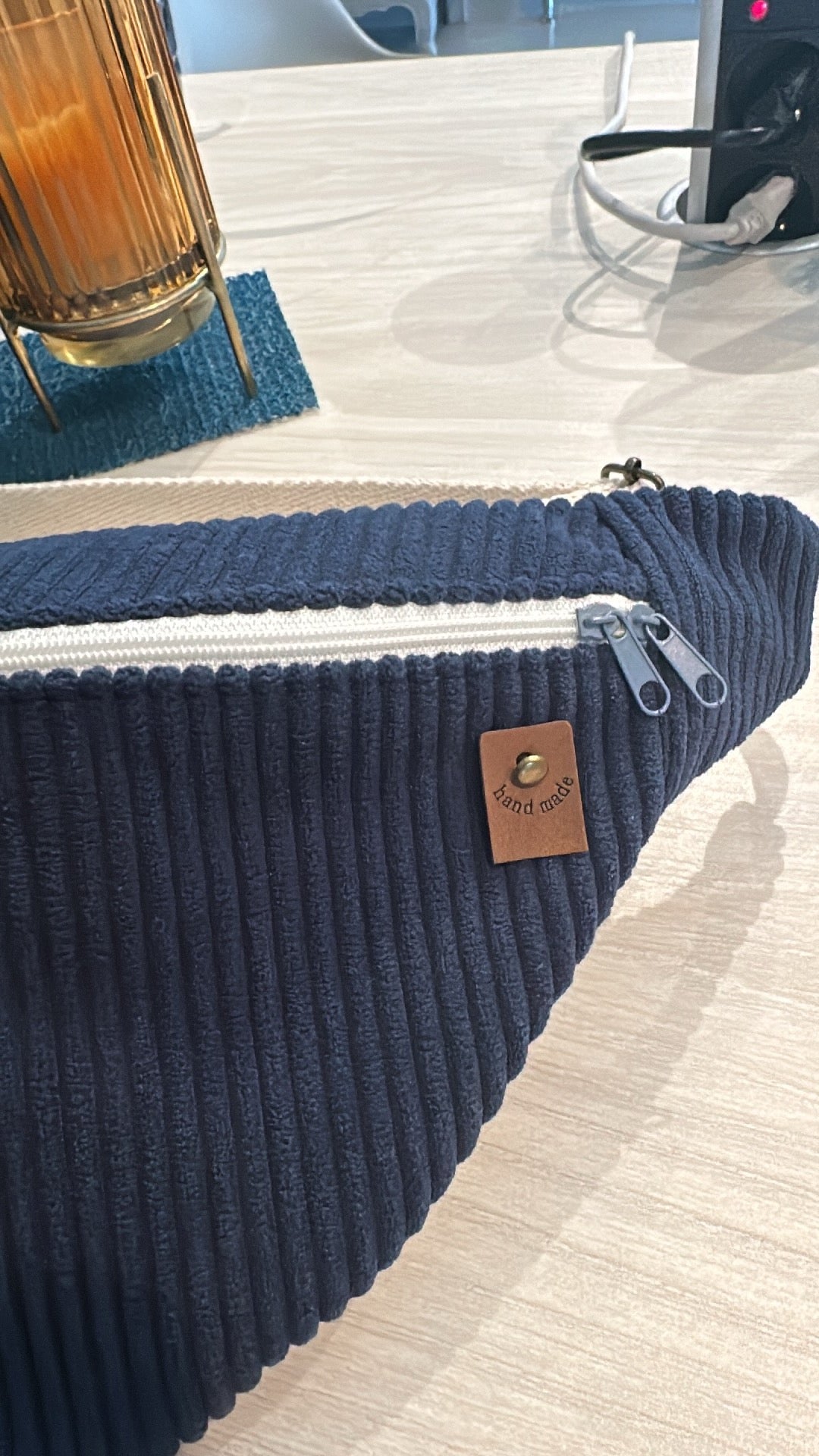 Sac Banane en Velours Côtelé – Grand Volume, Fait Main | Le Petit Atelier 27