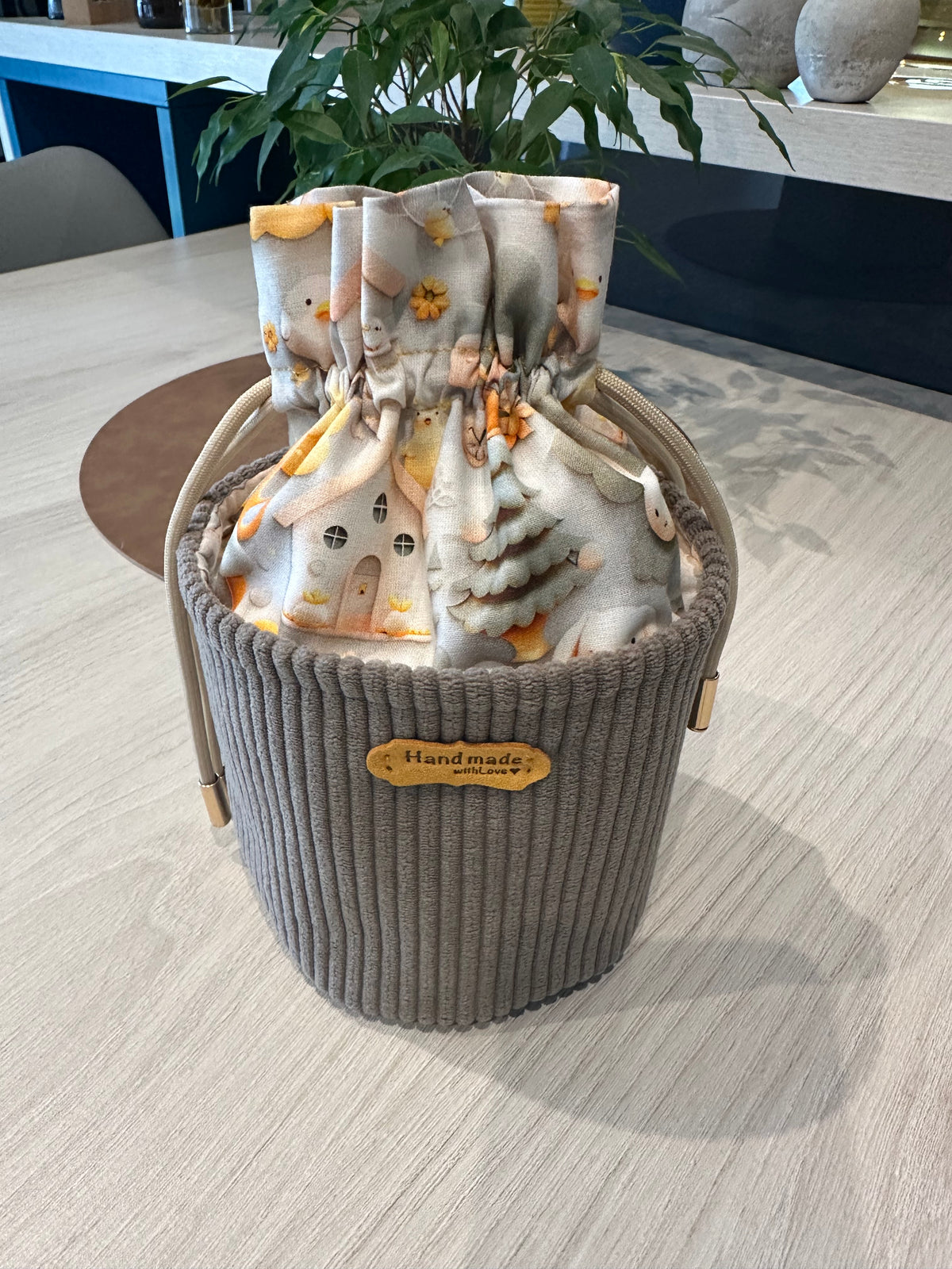 Pochon à Nouer Velours Côtelé Taupe – Le Petit Atelier 27