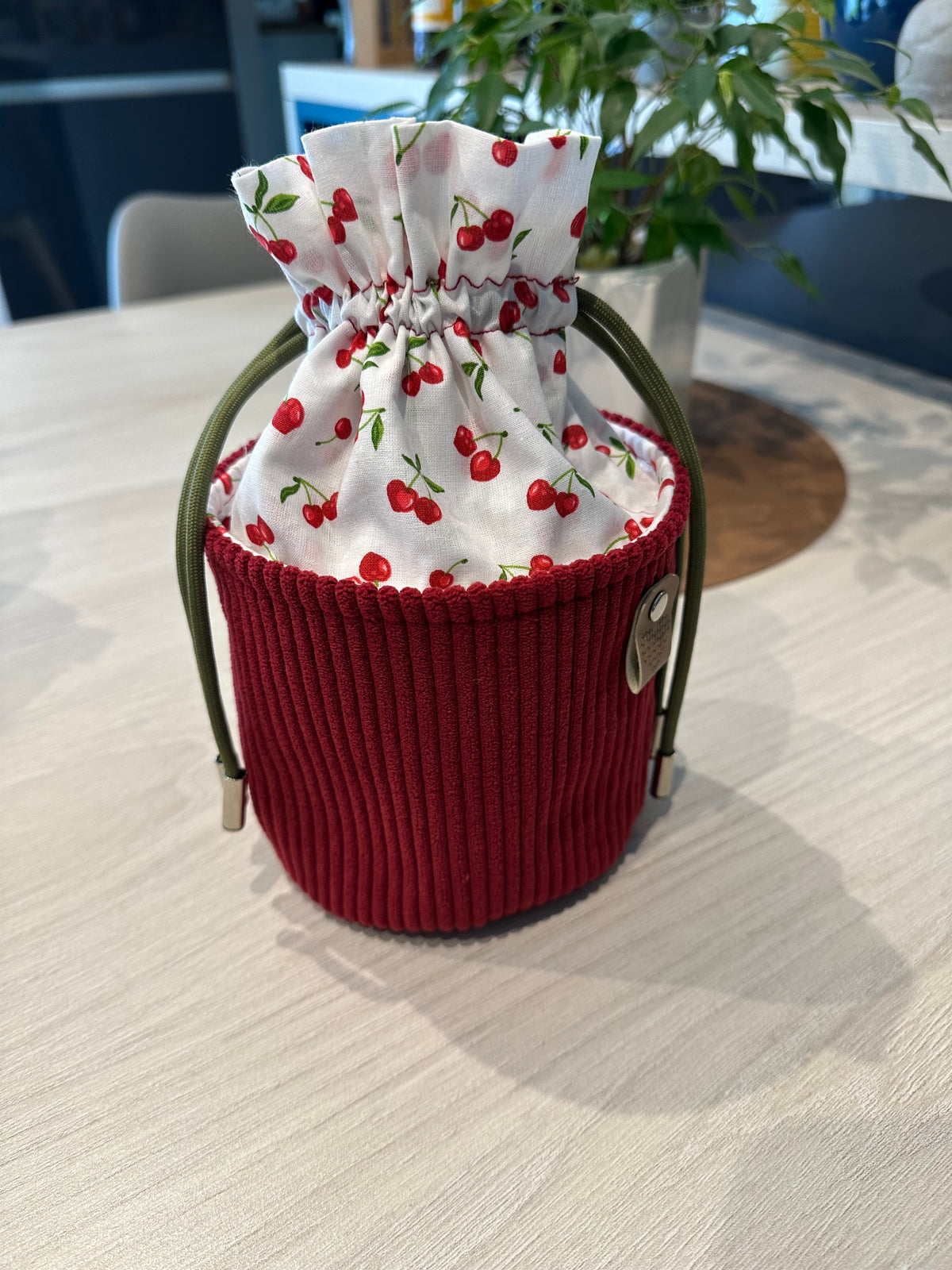 Pochon à Nouer Velours Côtelé Bordeaux – Le Petit Atelier 27