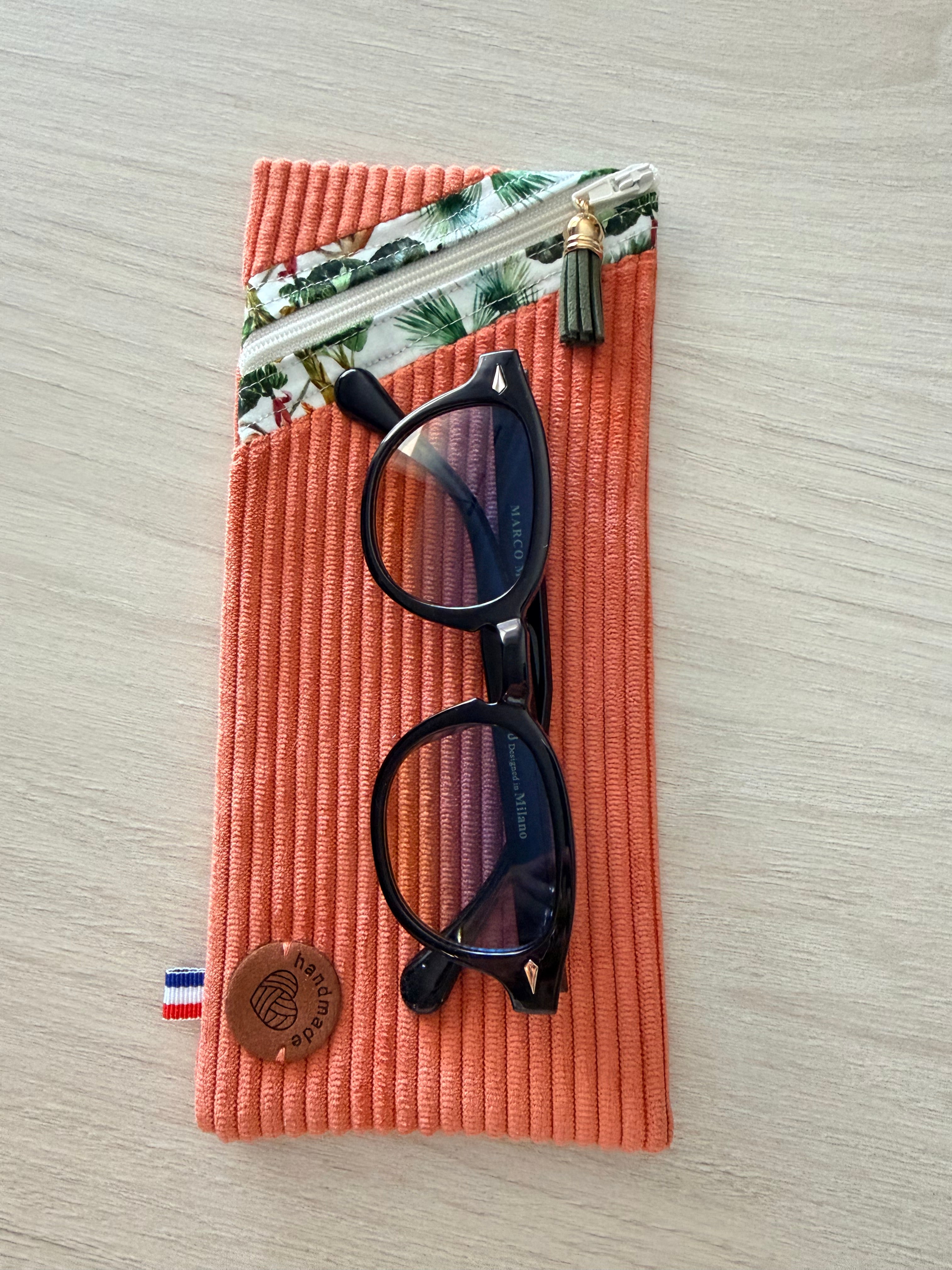 Etui à lunettes