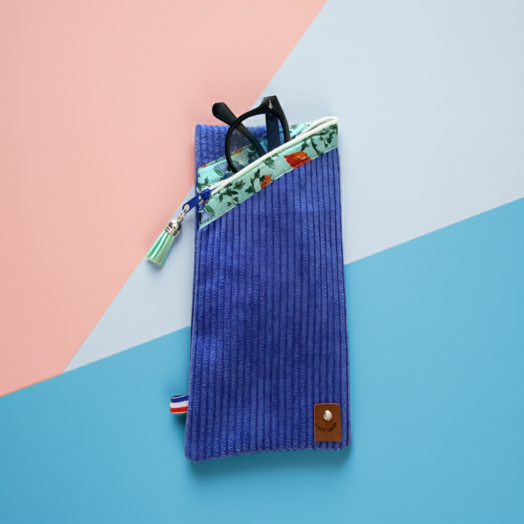 Étui à lunettes Velours Côtelé Bleu Électrique & Motif – Le Petit Atelier 27
