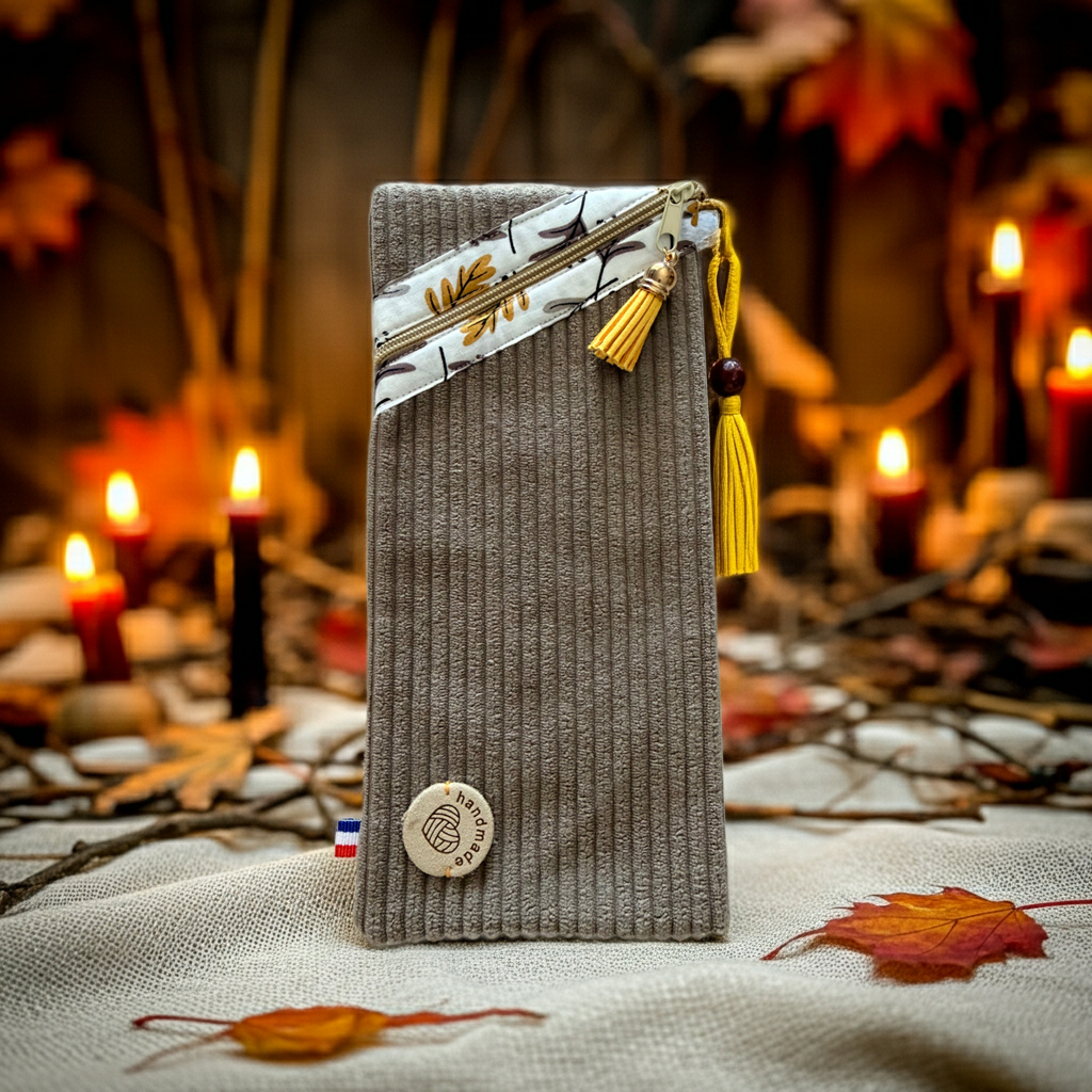 Étui à lunettes Velours Côtelé Taupe & Motif – Le Petit Atelier 27